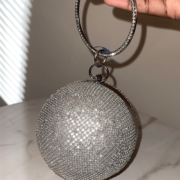 Handbags - Brand New Evening Bag. Very fashionable & trendy for the ladies!